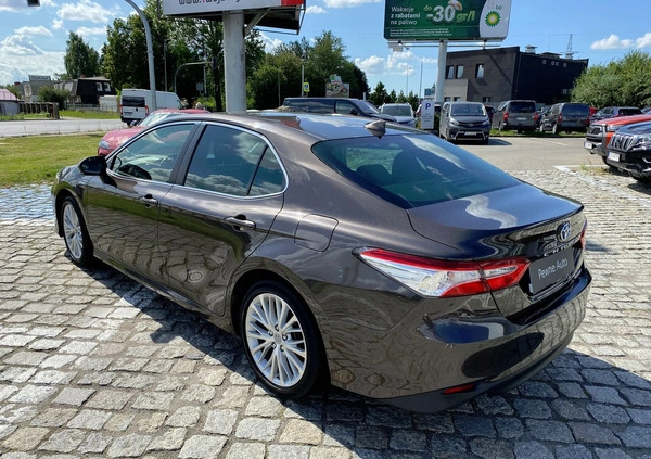 Toyota Camry cena 99850 przebieg: 159103, rok produkcji 2019 z Gołdap małe 379